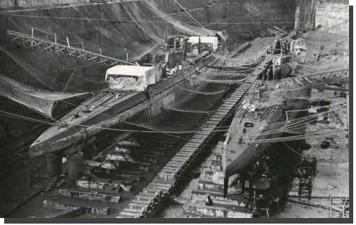 U-106 and U-124 dry docked at Brest