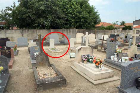 grave of B.BATESON Assistant Steward NAP (MN) who served on HMS Voltaire 