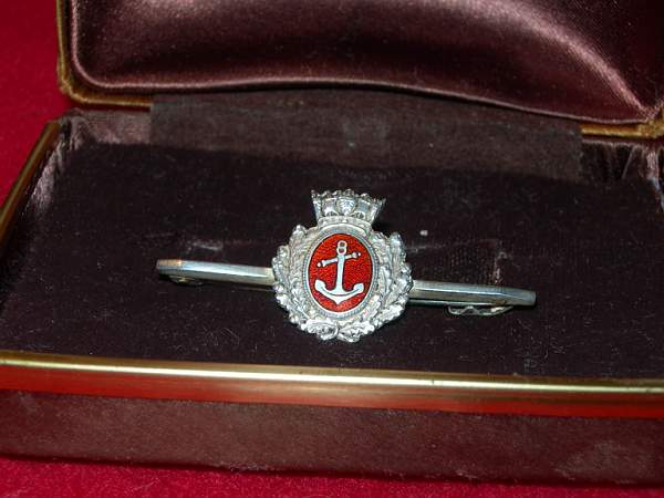 Merchant Navy Officers' Cap Badge tie pin