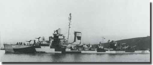USS Patterson , Canberra's port escort at Savo