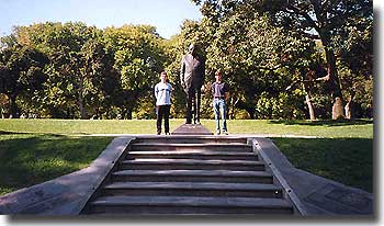 Weary Dunlop statue Melbourne Gardens