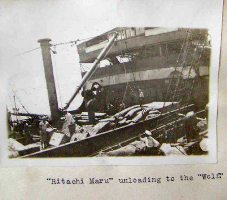 Hitachi Maru unloading to the Wolf