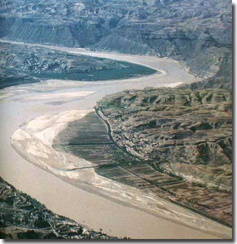 The river flows through Shanxi province on its right, and Shaanxi province on its left