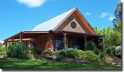 Outside view of our cottage in Beechworth